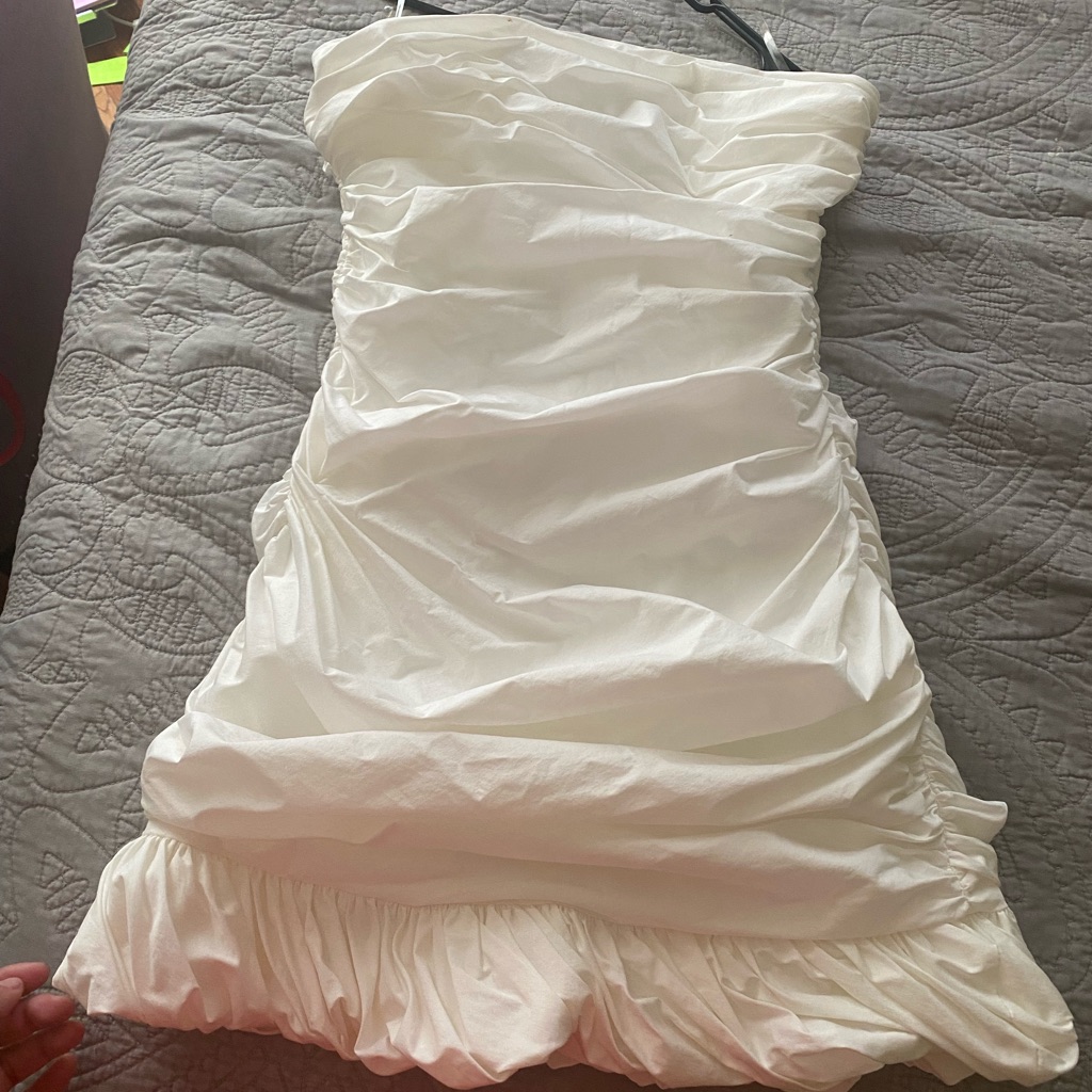 White House Of Cb Ruffled Dress